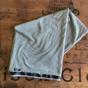 Nursing cover / scarf